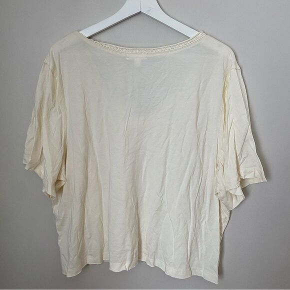 BP T-Shirt Top Off-White Cream Lace Trim Basics Casual V-Neck Neutral Trendy - Picture 3 of 7